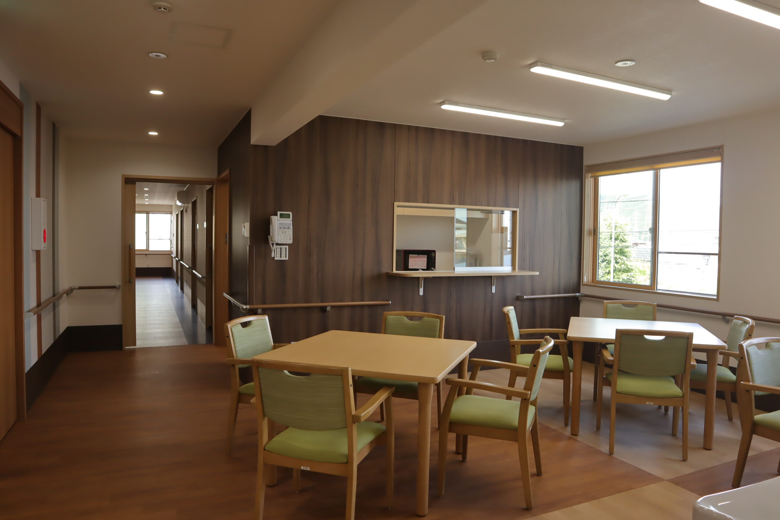 アイチャッチ 左画像