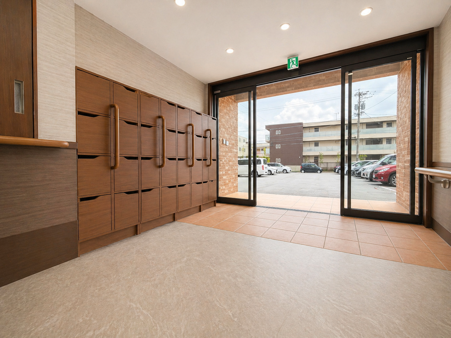 アイチャッチ 右画像